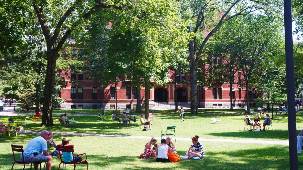 What happens to your financial aid if you transfer schools?