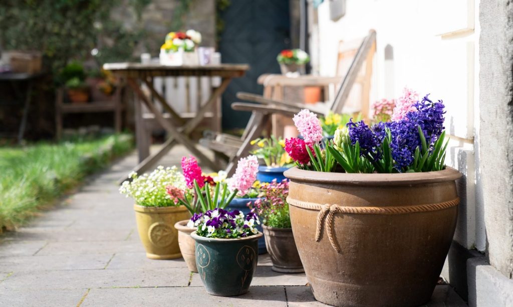 Homebuying Tips This Season for Markets Hot and Cold