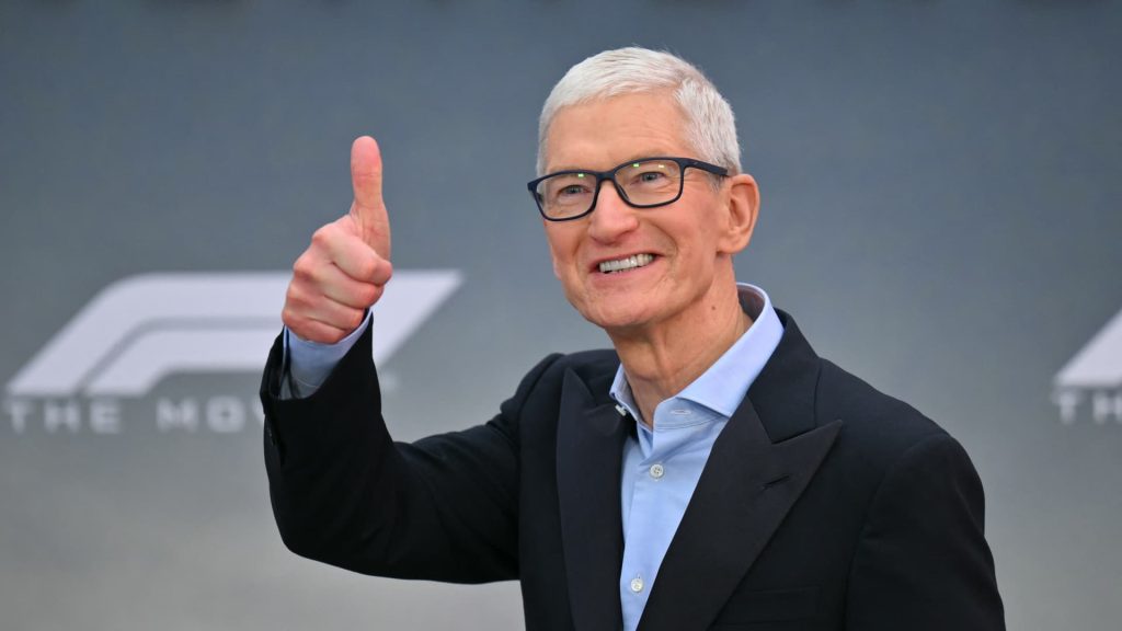 Stocks making the biggest moves midday: AAPL, VSAT, MCD, GO