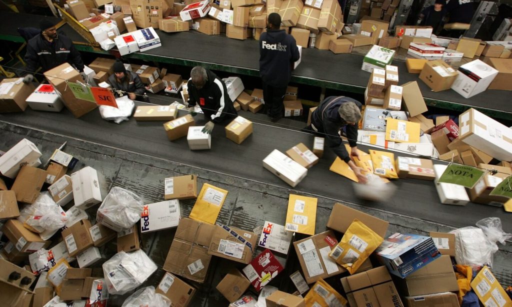 News Roundup: Tariff Ruling; Online Shopping Hits Roadblock