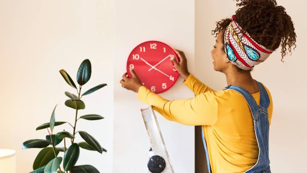 5 ways a financial advisor can help you reach your goals in 2025