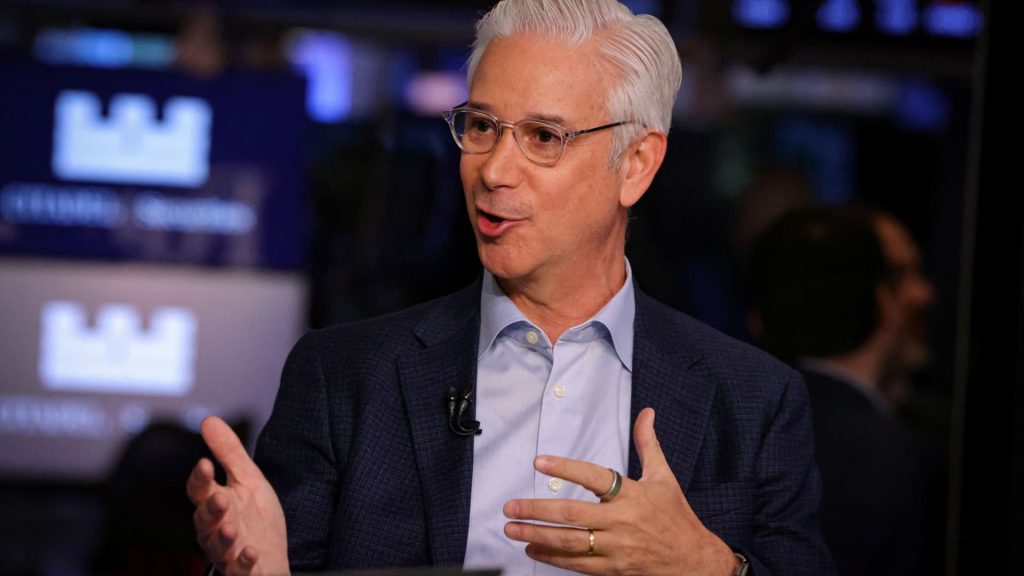 Wells Fargo CEO Charles Scharf sees downside to U.S. economy