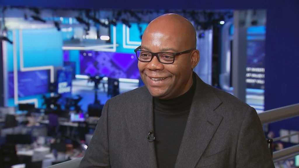 Credit score average masks signs of financial distress: VantageScore Credit score average masks signs of financial distress: VantageScore