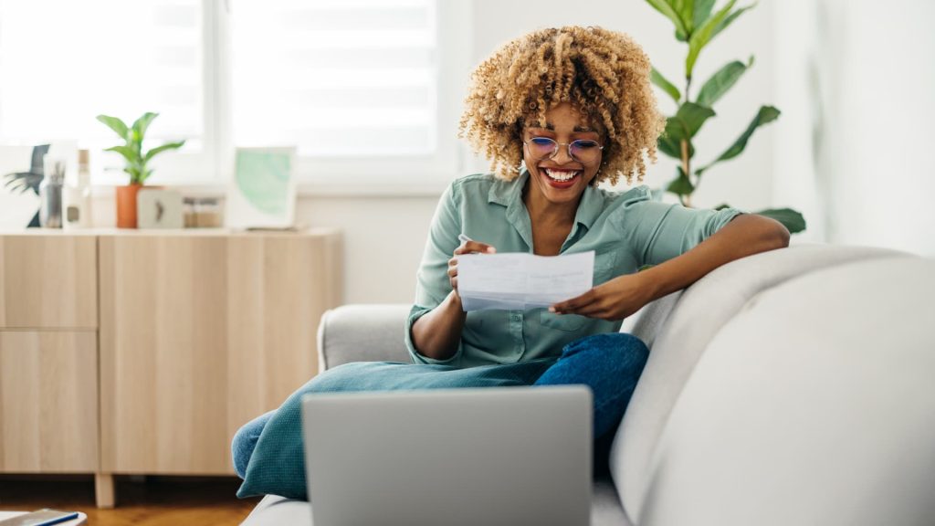 Average IRS tax refund is up 10.6%, filing data shows Average IRS tax refund is up 10.6%, filing data shows